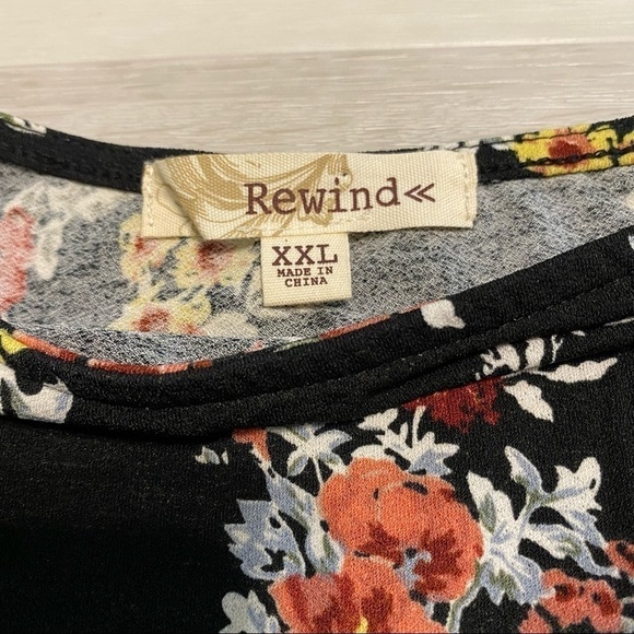 Rewind Cropped Floral Puff Sleeve Top, Black floral, XXL - Picture 2 of 8